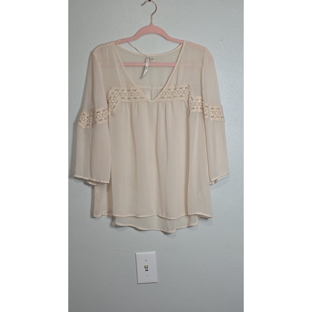 LC Lauren Conrad Cream Crochet Lace Trim Blouse Size XL V-Neck Chiffon Top